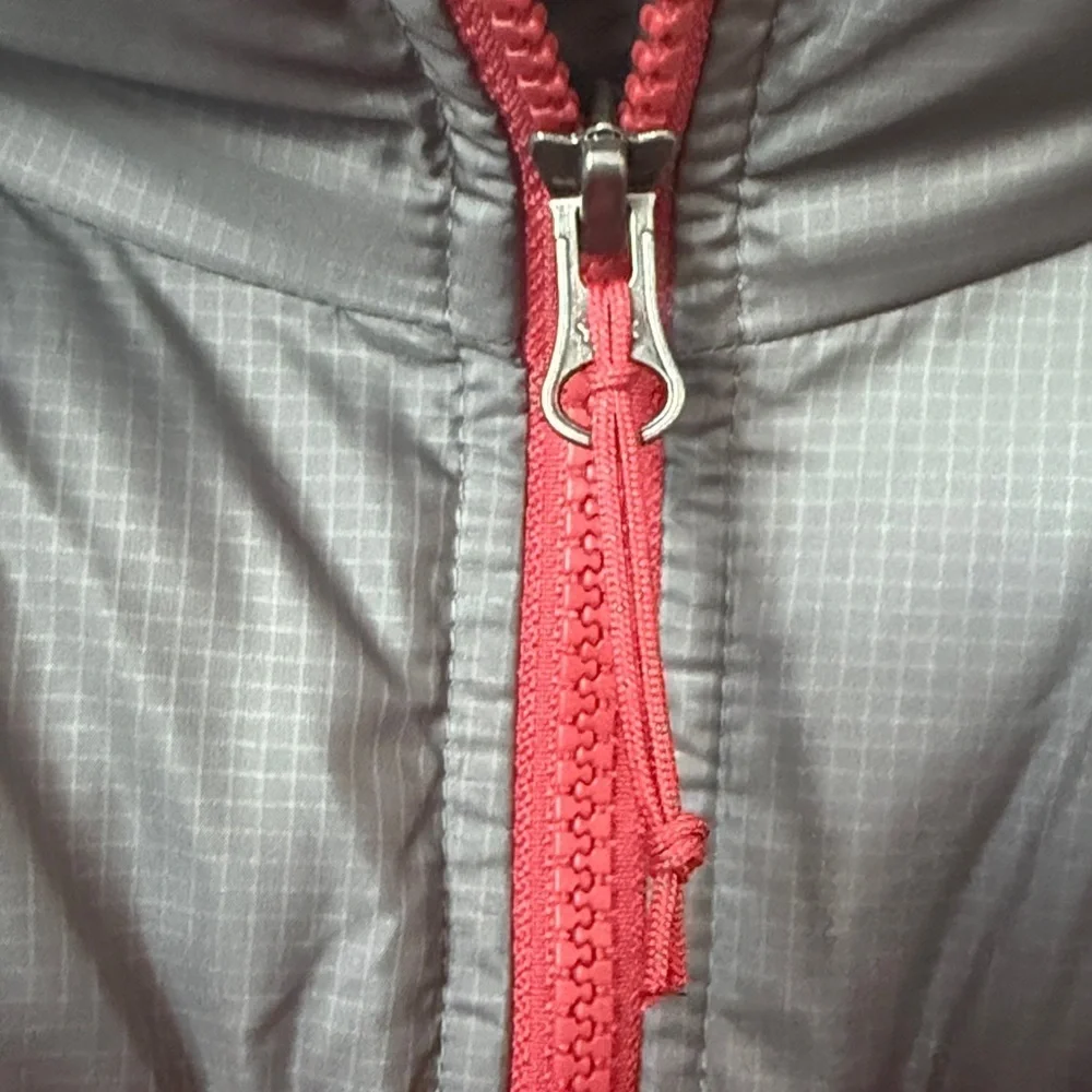 Columbia Red and Gray Puffer Jacket Size XL